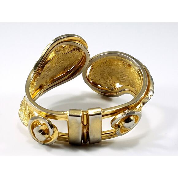 Tortolani Gold Plated Hinged Cuff Bracelet Leaf Design Faux Pearls 1960s Vintage - Picture 5 of 10
